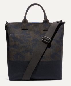 Alternative view of The Carryall - Woodland Camo