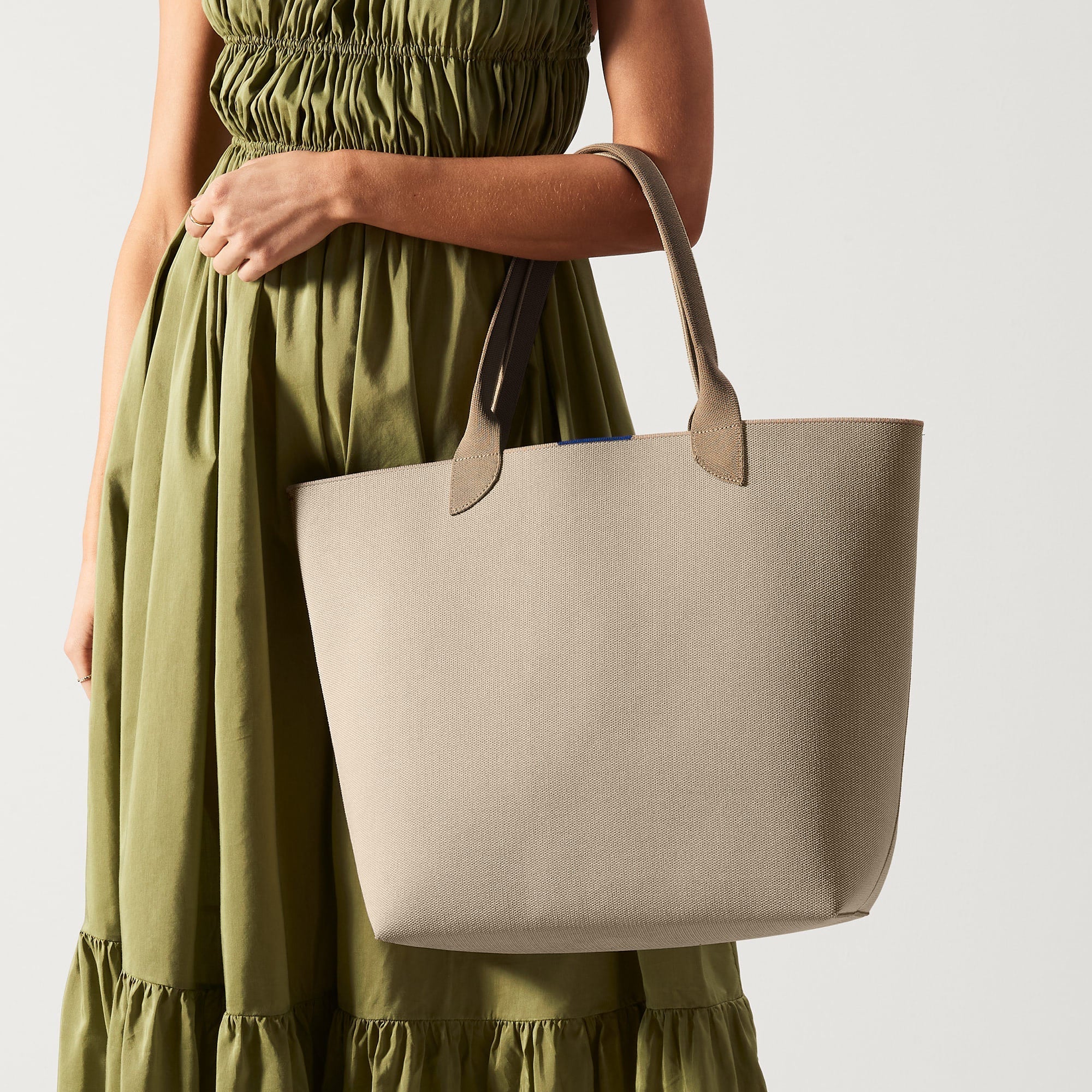 The Lightweight Tote - Soft Sesame - Image 7
