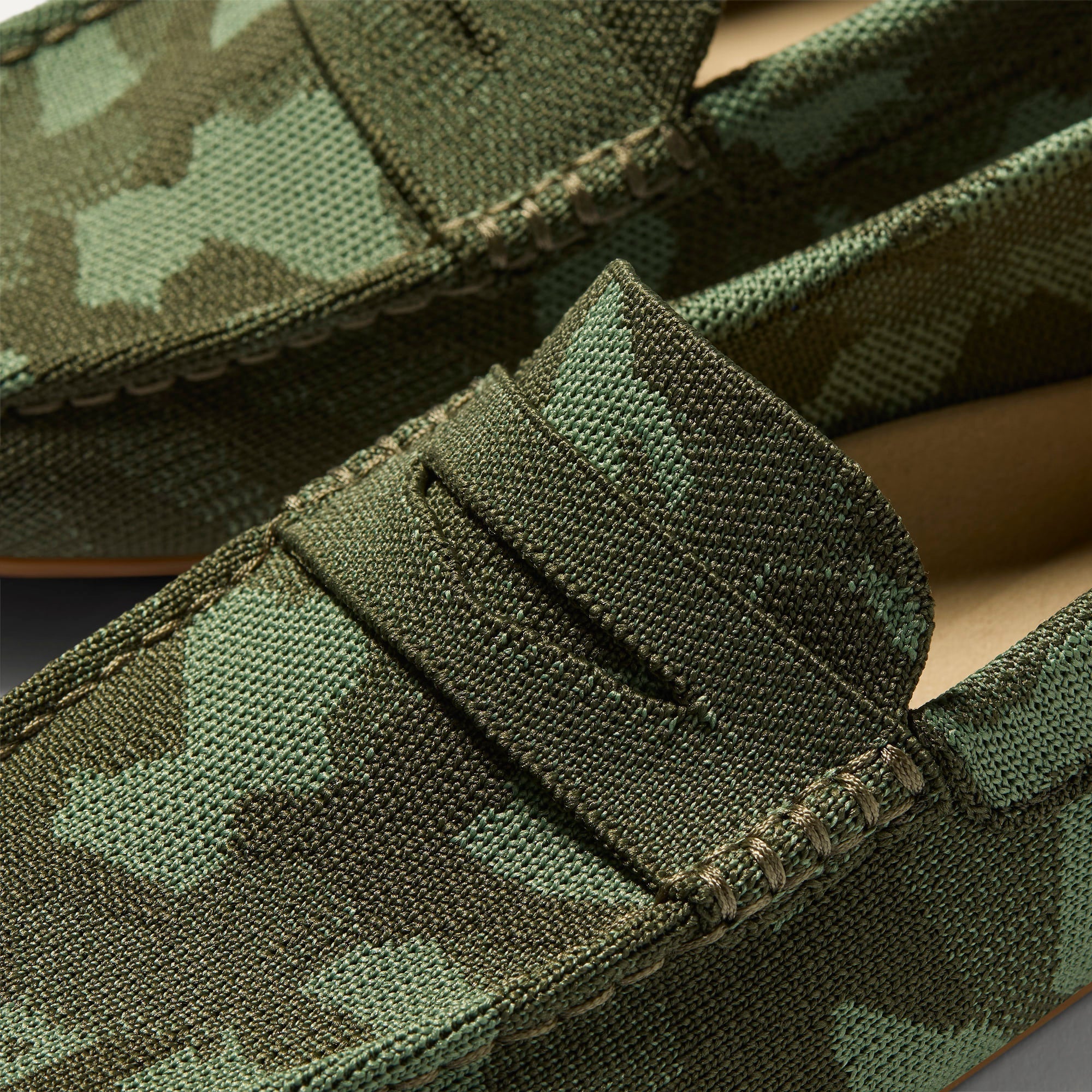 The Men's Daily Driver - Forest Camo - Image 4