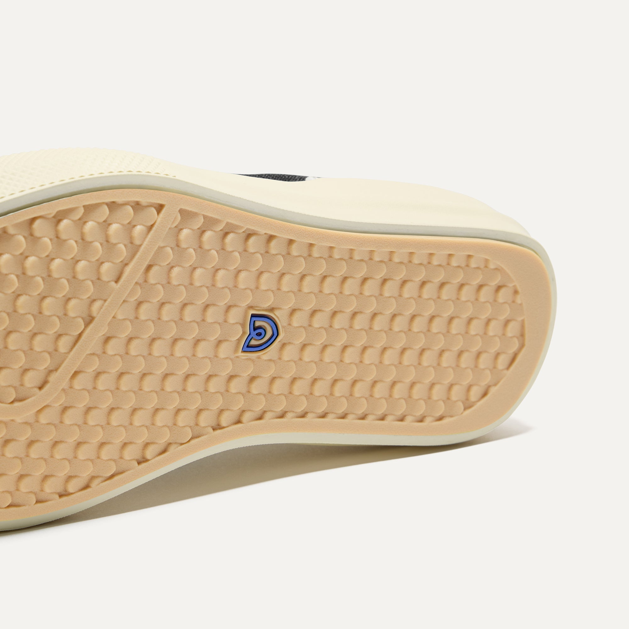 The Women's RS02 Sneaker - Jet - Image 4