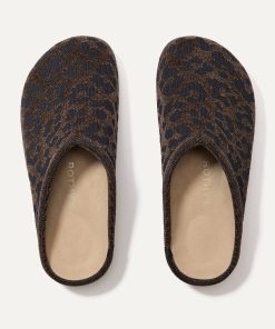 The ReVelvet鈩?Casual Clog - ReVelvet鈩?Cheetah