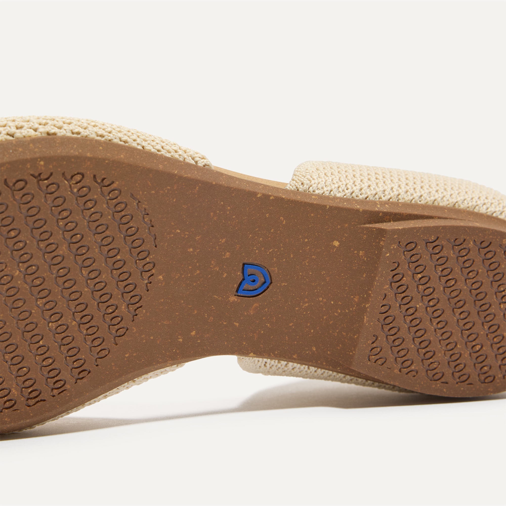 The D'Orsay Point - Conch Raffia-Knit - Image 6