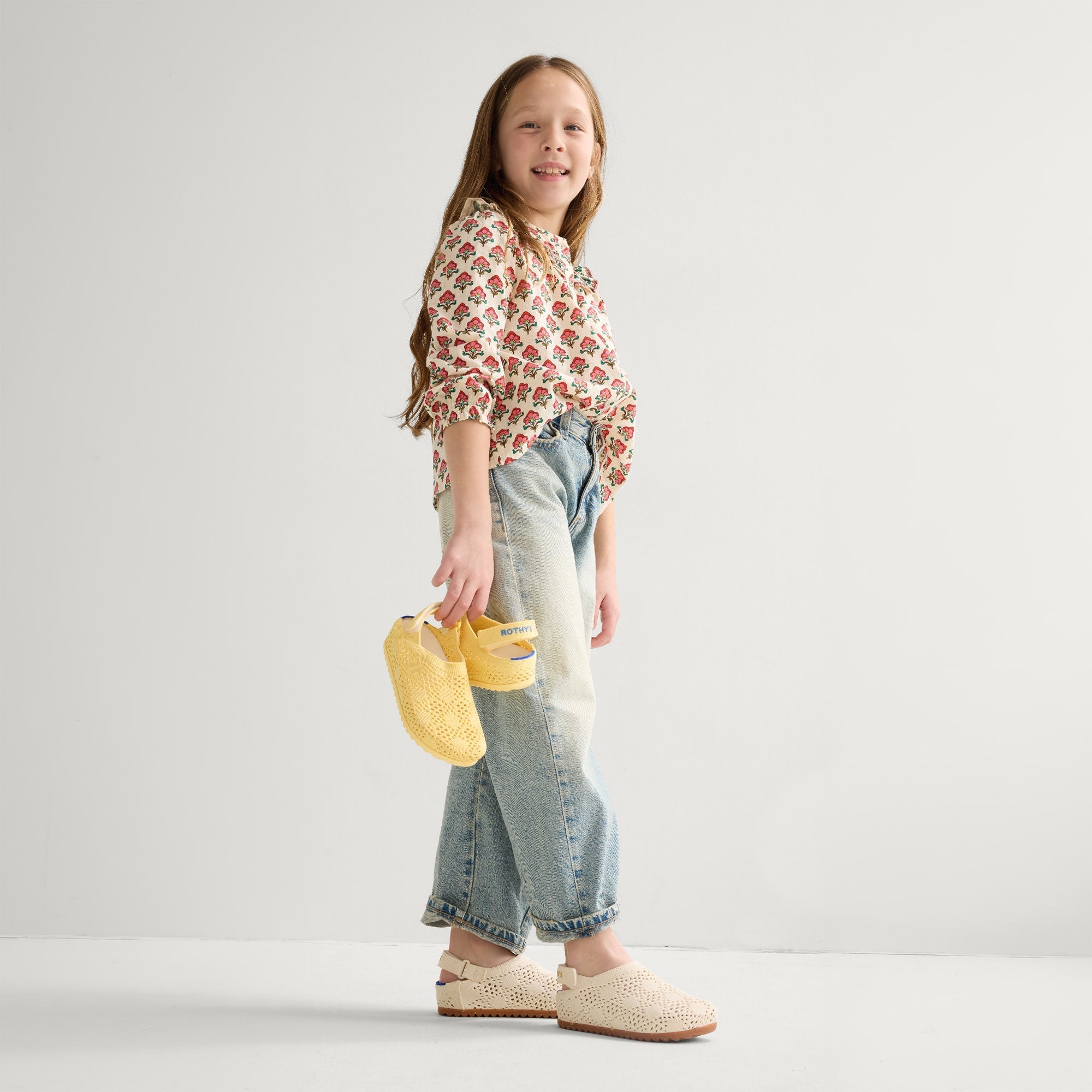 The Kids Clog - White Crochet - Image 3