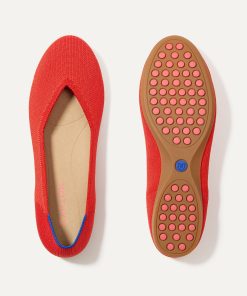 The Daily Flat - Showstopper Red