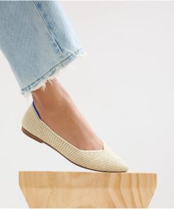 Alternative view of The Point II - Marzipan Woven